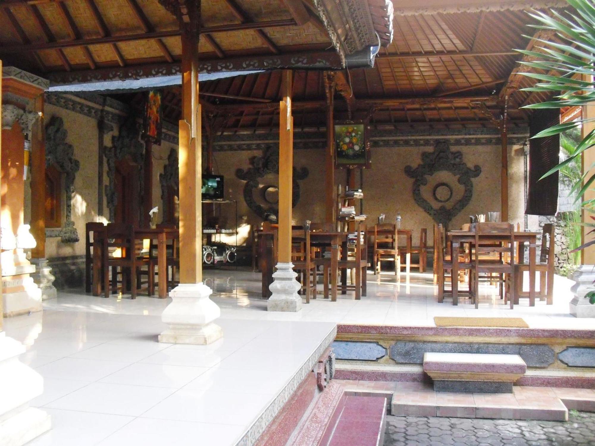 Adus Beach Inn Legian  Exterior photo