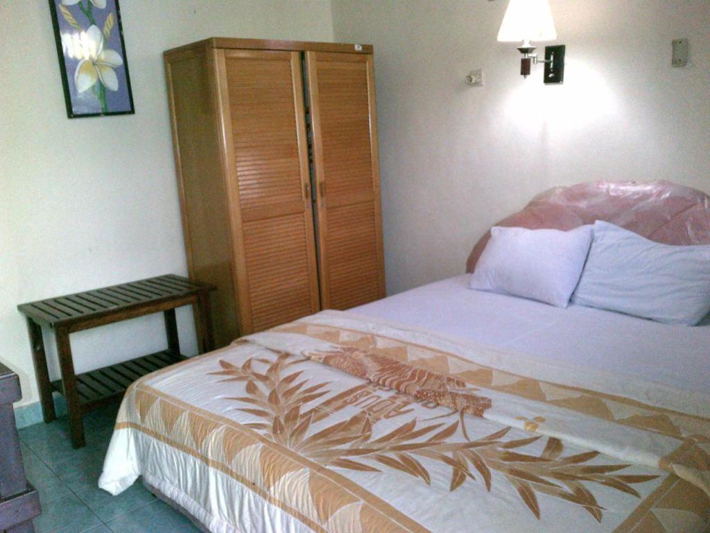 Adus Beach Inn Legian  Room photo