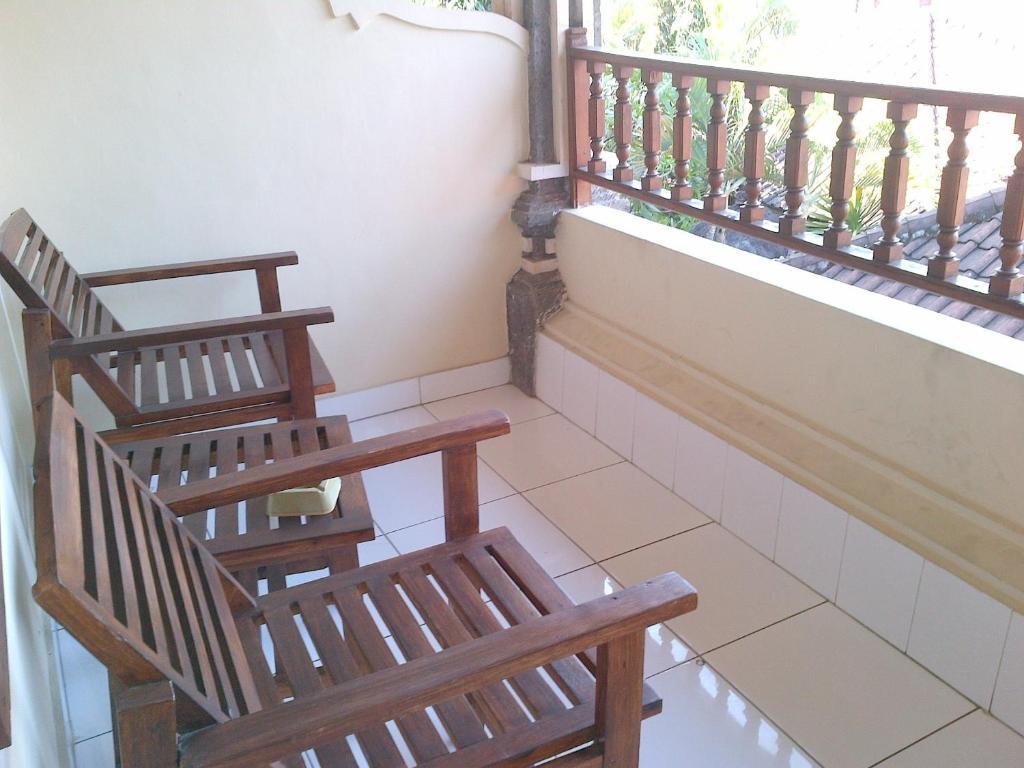 Adus Beach Inn Legian  Room photo